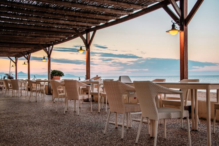 Restaurante frente al mar en Dénia - Hotel Los Ángeles