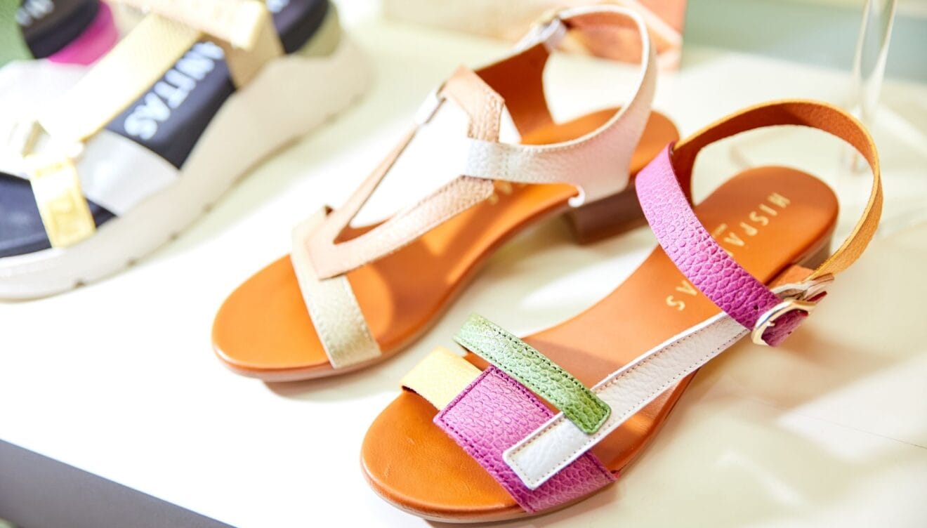 Sandalias con pequeño tacón - Calzados Ramón Marsal