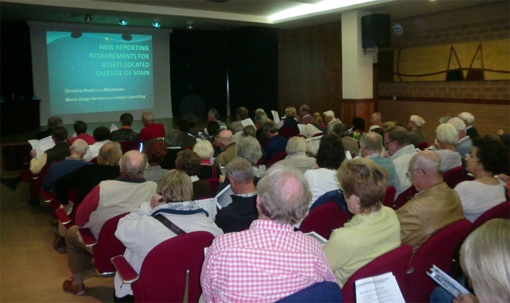 Charla con residentes extranjeros en Jávea