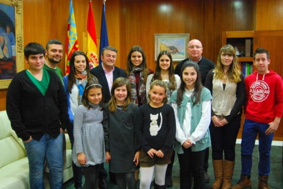 Representantes de Les Fogueres se reúnen con José Chulvi en Xàbia