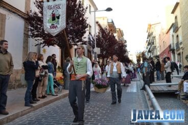Ofrenda de flores a Jesús Nazareno Jávea 2013 07
