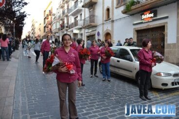 Ofrenda de flores a Jesús Nazareno Jávea 2013 21