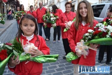 Ofrenda de flores a Jesús Nazareno Jávea 2013 23