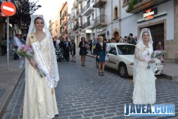 Ofrenda de flores a Jesús Nazareno Jávea 2013 36
