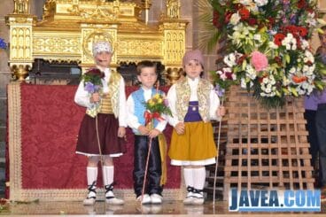 Ofrenda de flores a Jesús Nazareno Jávea 2013 65