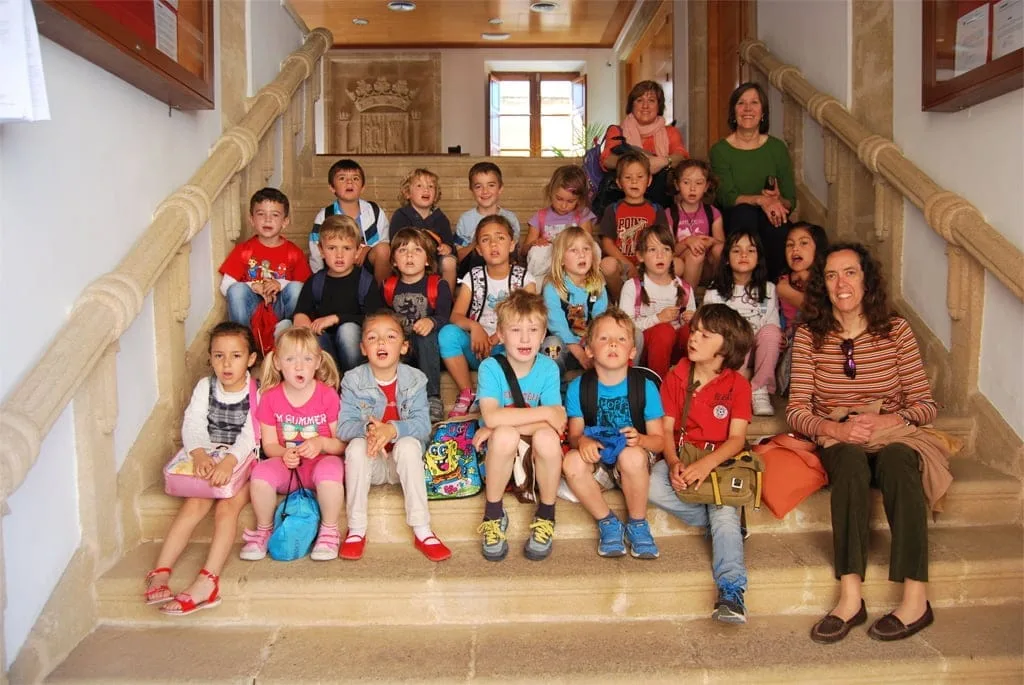 Visita de los alumnos del Arenal al Ayuntamiento