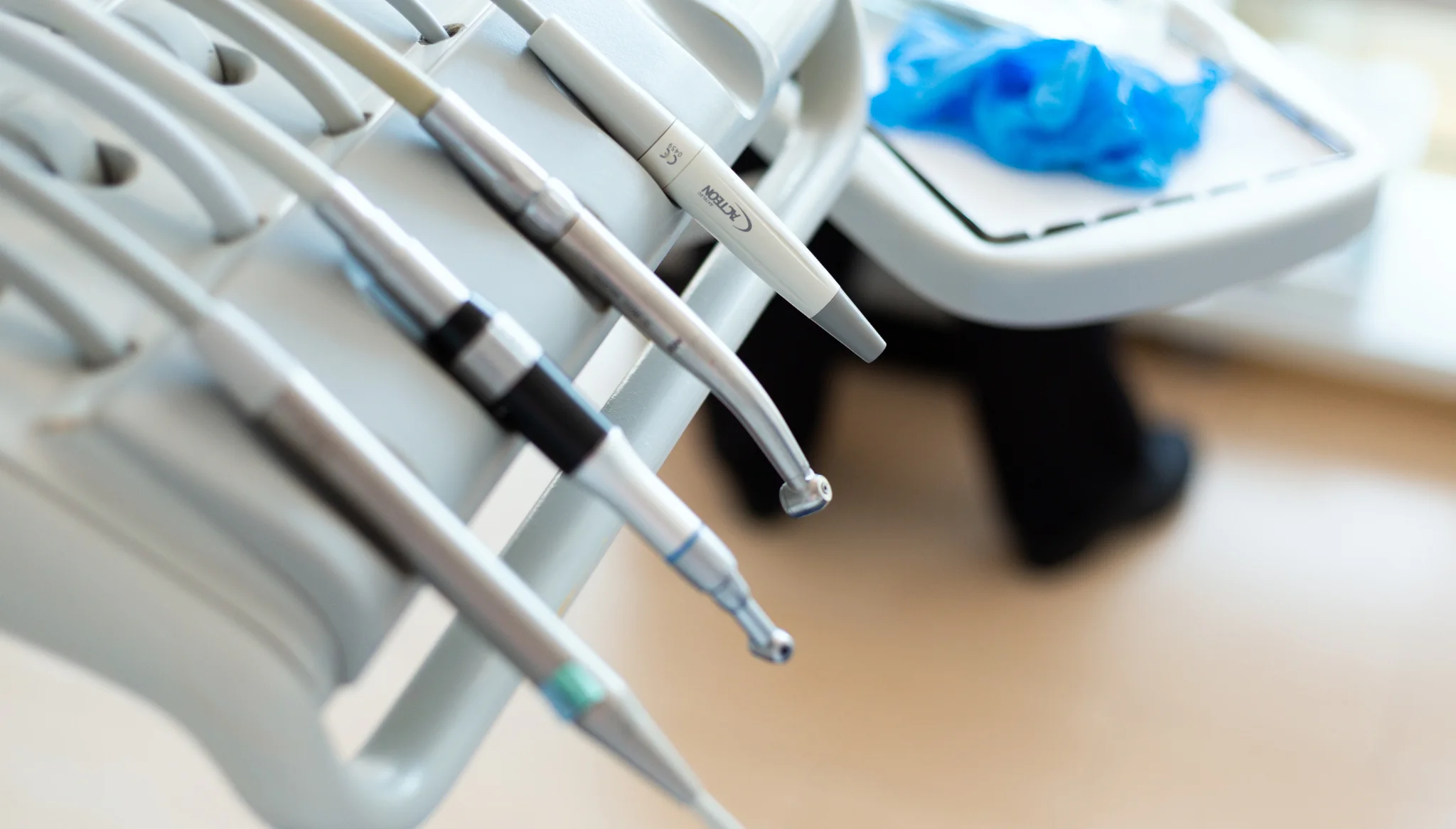 Material de última generación para el cuidado de tu boca con Clínica Dental Puchol