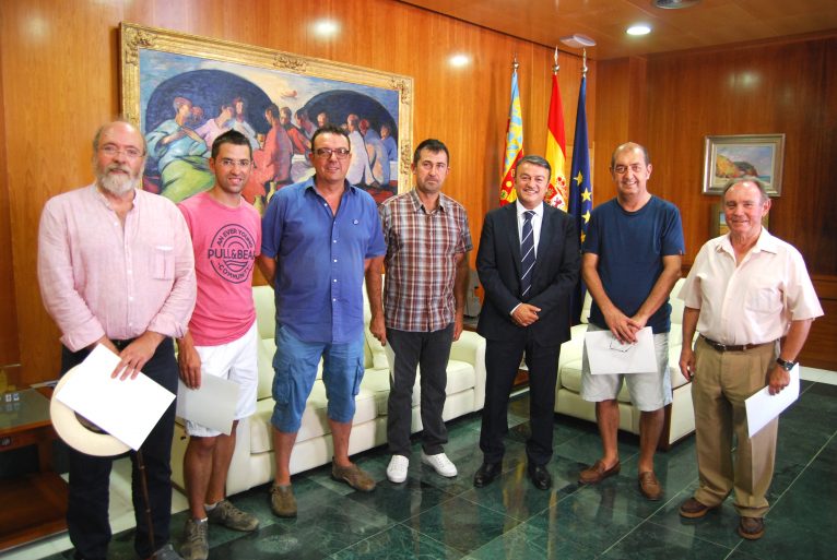 Firma del convenio del Ayuntamiento de Jávea con diferentes asociaciones del municipio.  (1)