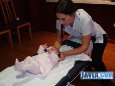 Gata Quiropráctica, tratamiento a personas de todas las edades y tratamientos quiroprácticos para bebés