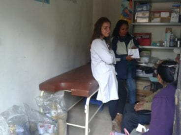 La compañera de Rosana en la consulta del médico