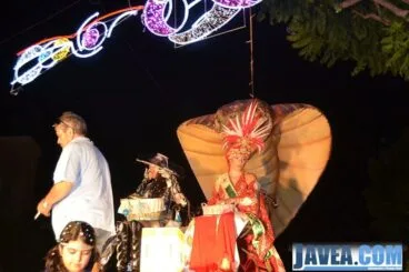 Abanderada mora y cristiana en las carrozas