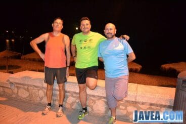 El concejal de deportes en la carrera nocturna