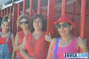 La Mayoralesa Rosa Soliveres y amigas de la Penyeta Roja
