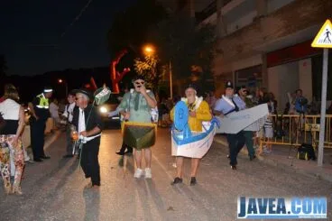 Miembros Peña La Bufa en el desfile