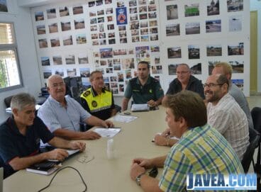 Miembros de los diferentes cuerpos de seguridad y de emergencia de Jávea