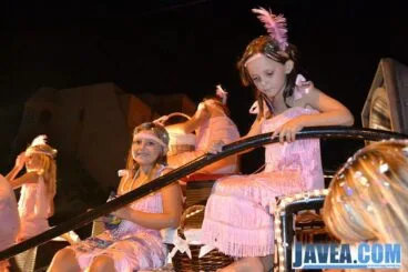 Niñas disfrazadas de charleston