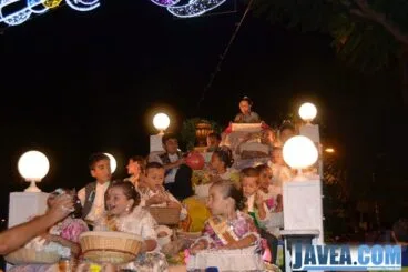 Representación infantil de Fogueres de Sant Joan