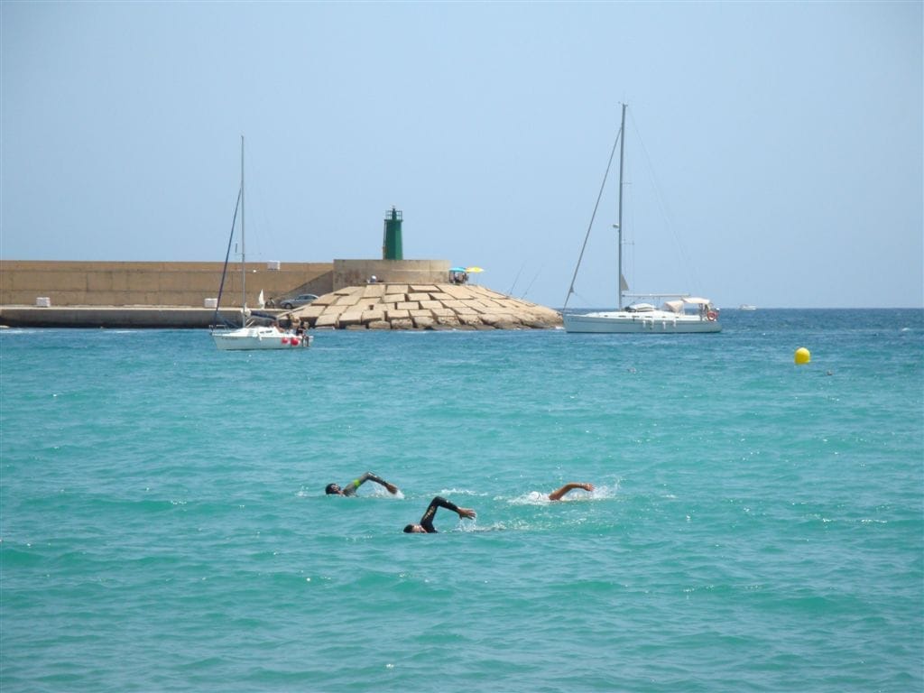 Todos preparados para la IV Travesía de natación a Jávea
