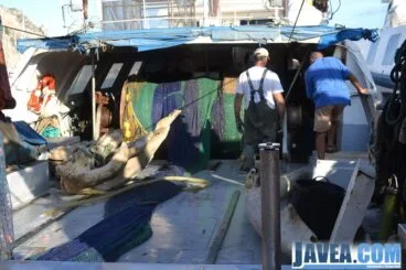 Algunos de los restos en la embarcación