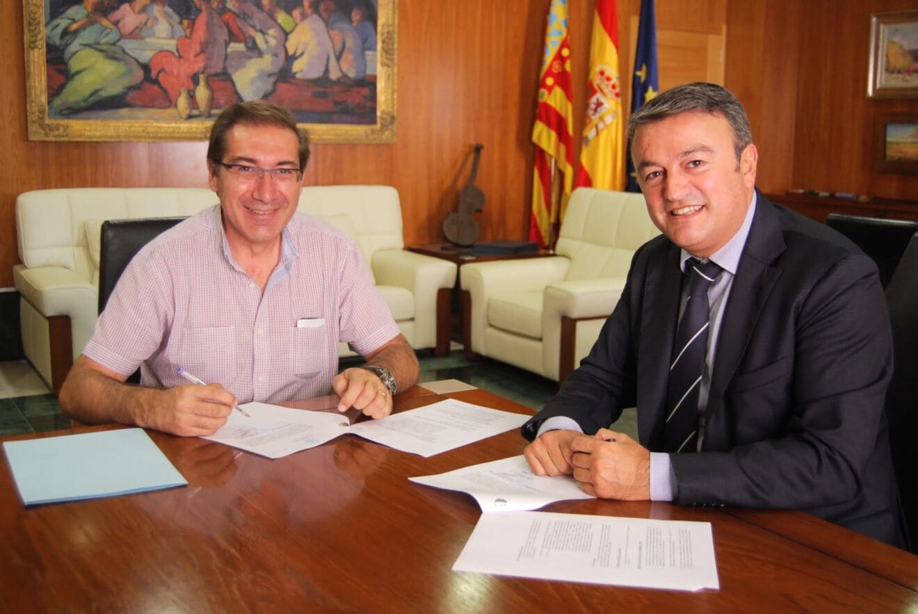 FIRMA CONVENIO CRUZ ROJA
