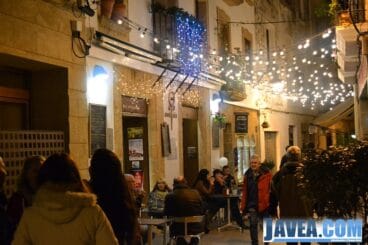 Calle Mayor de Jávea en la shopping night