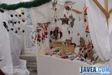 Decoración de Navidad en la feria de Jávea.