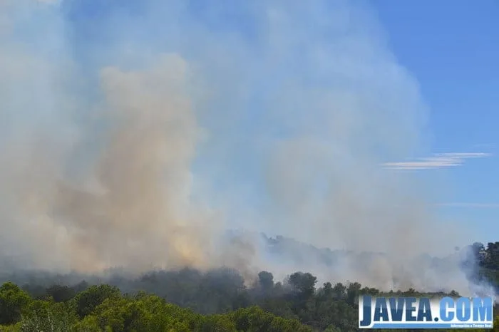 El incendio de la Granadella obligó a desalojar a 300 personas