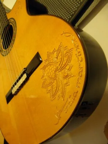 Guitarra personalizada de India Martinez