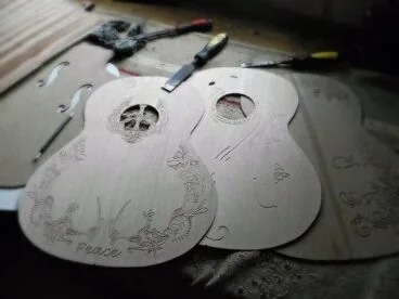 Proceso de creación de guitarras personalizadas