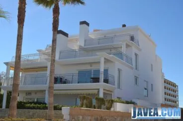 Apartamentos a primera línea de la Playa del Muntanyar o Playa del Benissero de Jávea