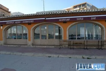 Bar Marítimo en Jávea se encuentra a primera línea de la Playa La Grava