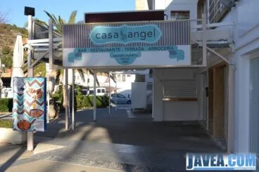 Bar Restaurante Casa Ángel en Jávea se encuentra en las inmedicaciones de la Playa La Grava