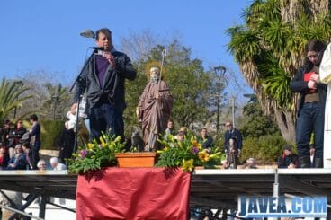 Durante la bendición se rifó una imagen de San Antonio