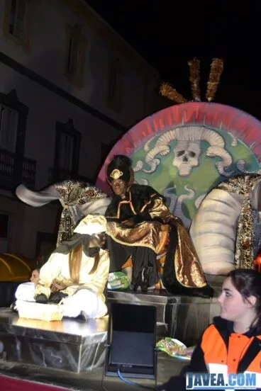 El Rey Baltasar en su carroza en la cabalgata de Jávea