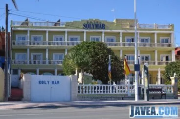 Hotel SolyMar en Jávea a primera línea de la Playa del Primer Muntanyar o Playa del Benissero