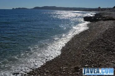La playa del primer muntanyar o playa del benissero de Jávea es la más extensa del municipio
