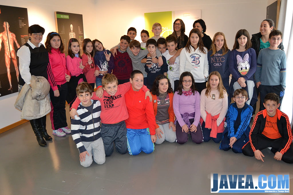 Los alumnos del colegio Graüll visitaron la exposición en Ca Lambert