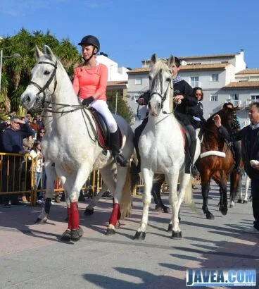 Los caballos esperaron hasta el final para ser bendecidos
