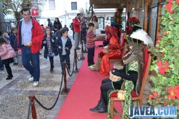 Los pajes también acudieron al puerto de Jávea