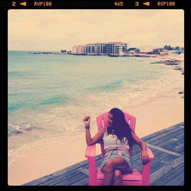 Mayte Pastor viaja a la Isla de San Martín cada año durante la temporada de invierno
