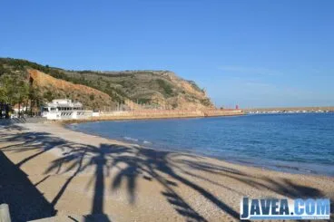 Playa La Grava en el Puerto de Jávea