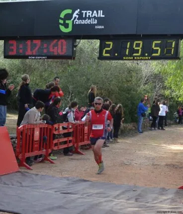 Corredor de la Granadella Trail en la meta
