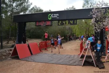 Cruce de meta de la Granadella Trail Jávea