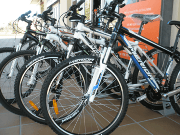 Gurugú Bicicletes ofrece una gran variedad de bicicletas para alquilar