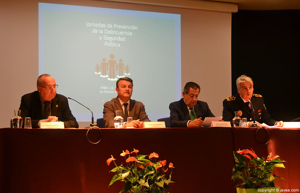José Antonio Monfort, Alberto Martinez, José Chulvi y Juan Ortolá inaugurando las jornadas de seguridad