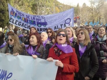 Jávea participa en la manifestación en contra del anteproyecto de reforma de la ley del aborto