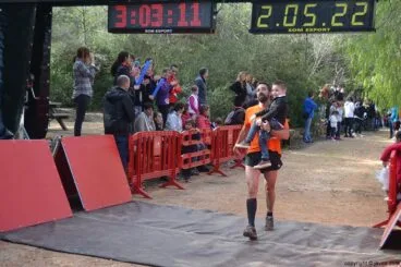 Llegada a la meta con los más pequeños de la casa