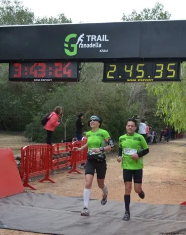 Llegada a la meta de la Granadella Trail