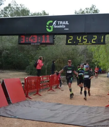 Llegada a la meta de la Granadella Trail de Jávea