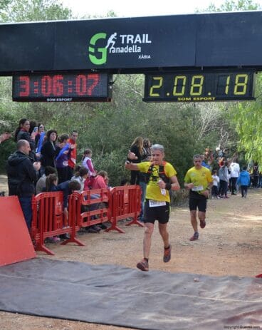 Llegada a la meta de los participantes